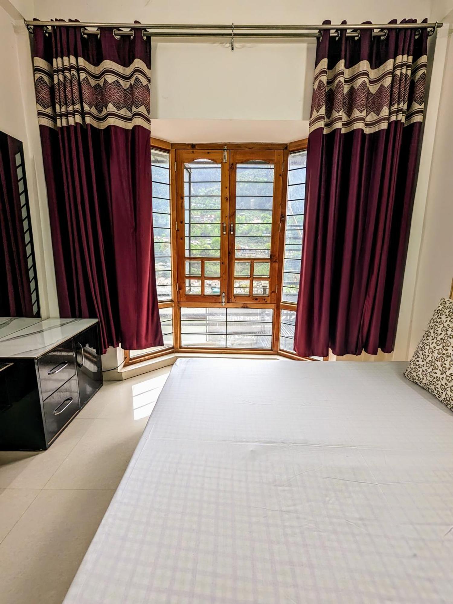 Kavi'S Vacation Homes - Sainj Buitenkant foto