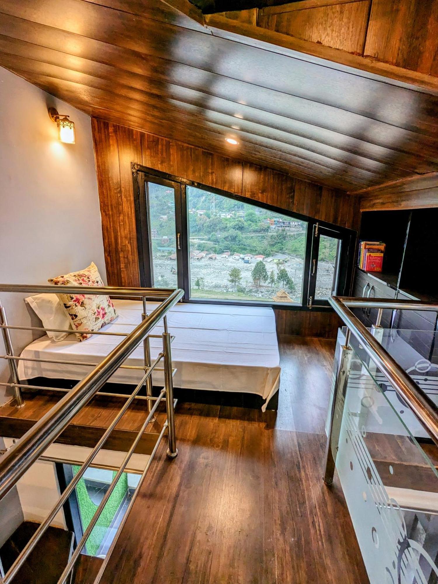 Kavi'S Vacation Homes - Sainj Buitenkant foto